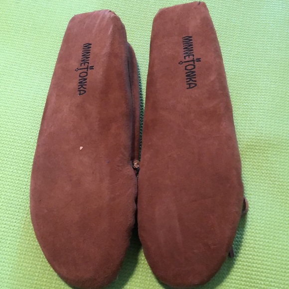 Minnetonka moccasins - Picture 3 of 4
